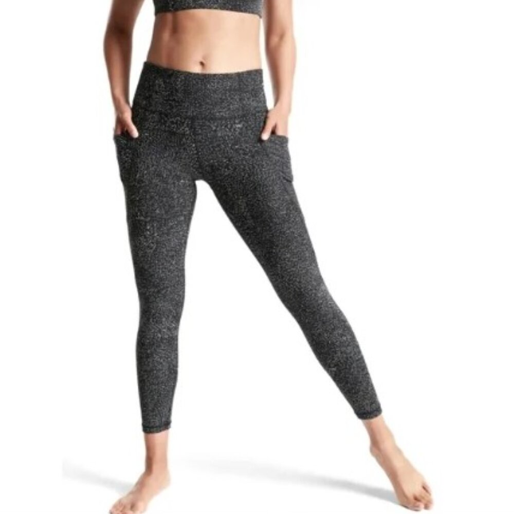 Athleta Salutation Stash Pocket Rainwater Tight, SP